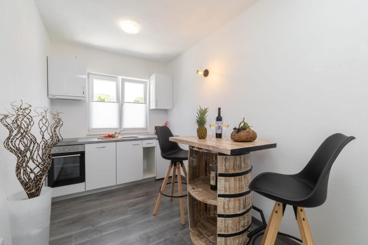 Maloa One Bedroom Apartment Smokvica  Dış mekan fotoğraf